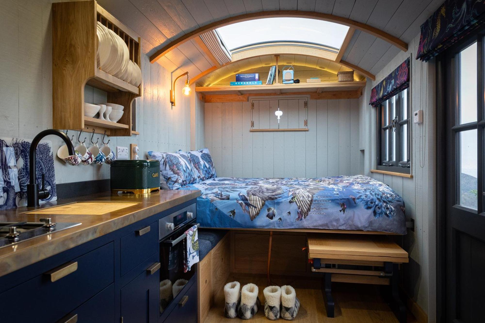 West Lyn Farm B&B And Shepherd Hut リントン エクステリア 写真